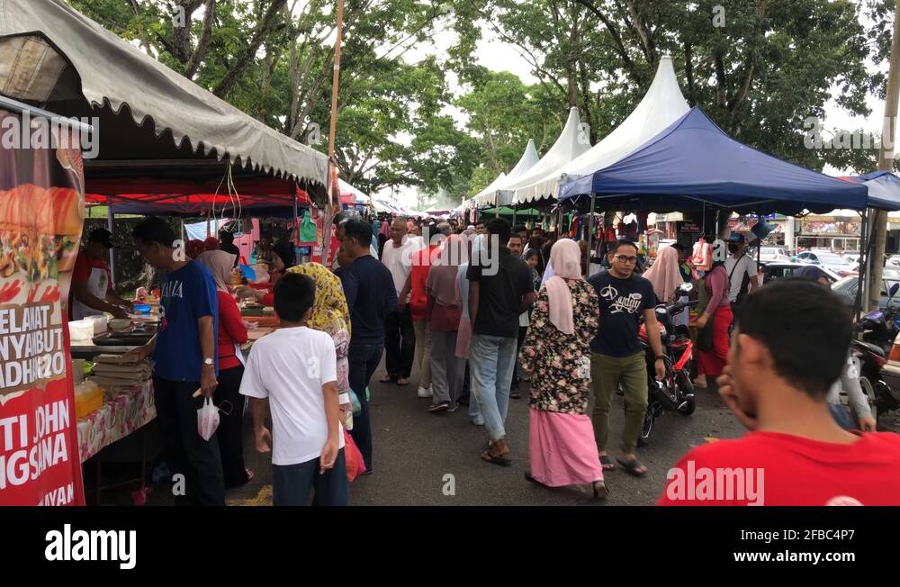 People At Malaysian Street Food At Ramadhan Bazar Stock Video Footage Alamy