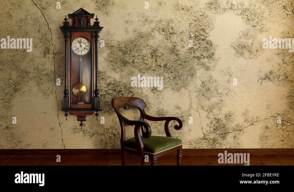 Time paradox clock Stock Videos & Footage - HD and 4K Video Clips - Alamy