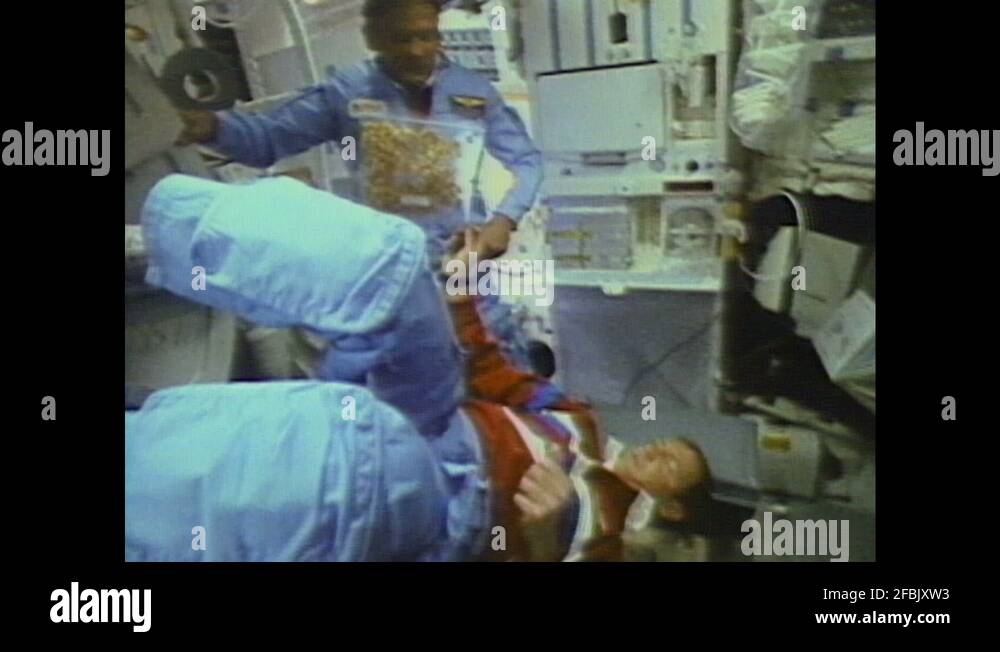 Goldfish crackers Stock Videos & Footage - HD and 4K Video Clips - Alamy