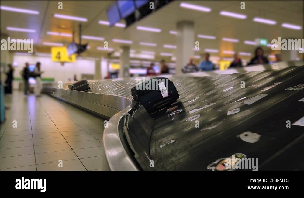 Baggage transfer Stock Videos & Footage HD and 4K Video Clips Alamy