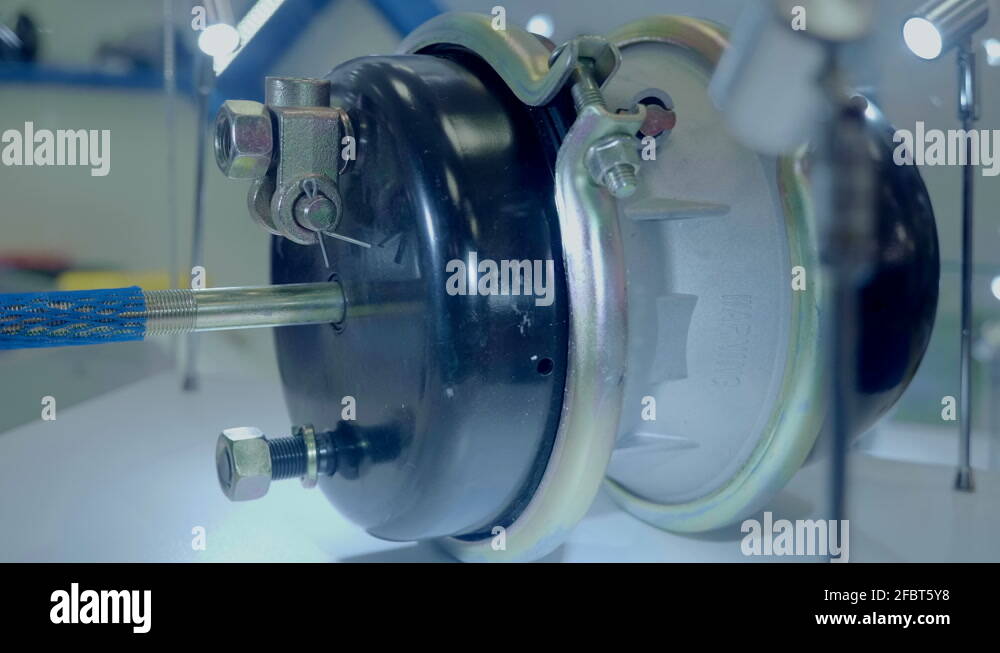 Vacuum servo Stock Videos & Footage HD and 4K Video Clips Alamy