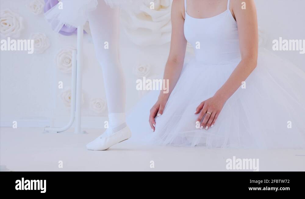 Girl standing tiptoe Stock Videos & Footage - HD and 4K Video Clips - Alamy