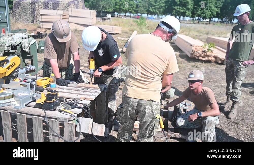 Military drilling Stock Videos & Footage HD and 4K Video Clips Alamy