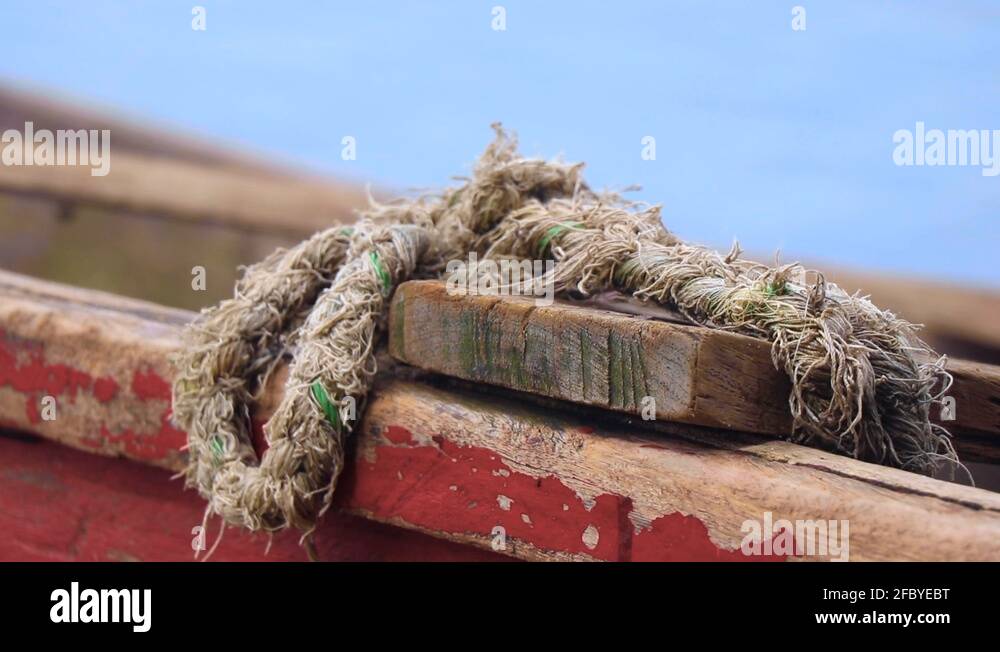 Frayed mooring rope Stock Videos & Footage HD and 4K Video Clips Alamy