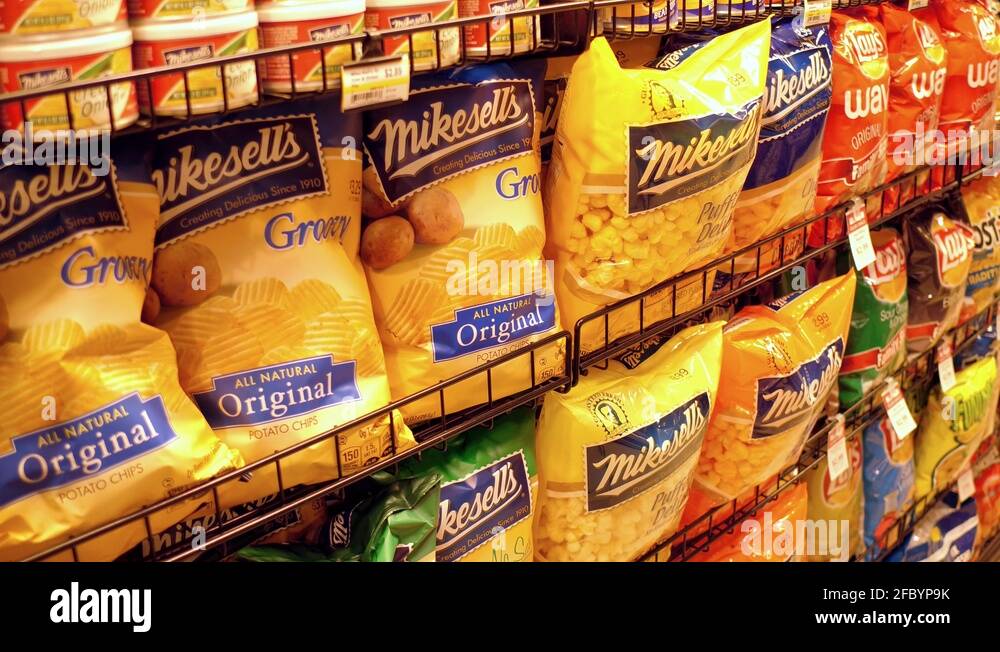 Shelf of snack chips Stock Videos & Footage HD and 4K Video Clips Alamy