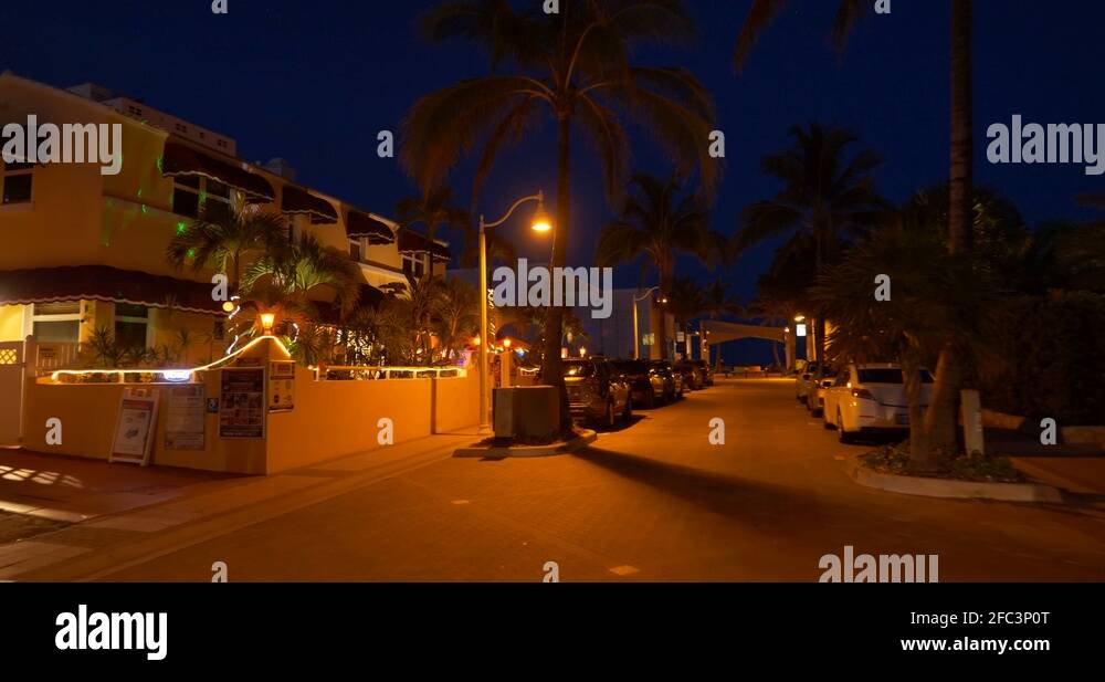 Hookah lounge Stock Videos & Footage HD and 4K Video Clips Alamy