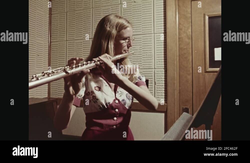 Female flute player Stock Videos & Footage HD and 4K Video Clips Alamy