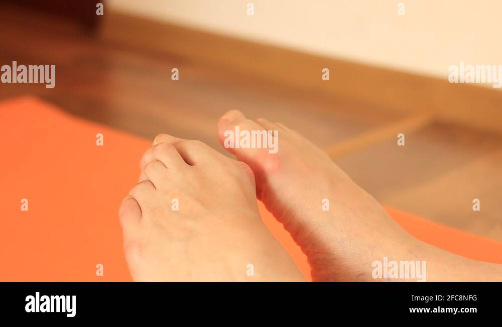 Fat woman toes Stock Videos & Footage - HD and 4K Video Clips - Alamy