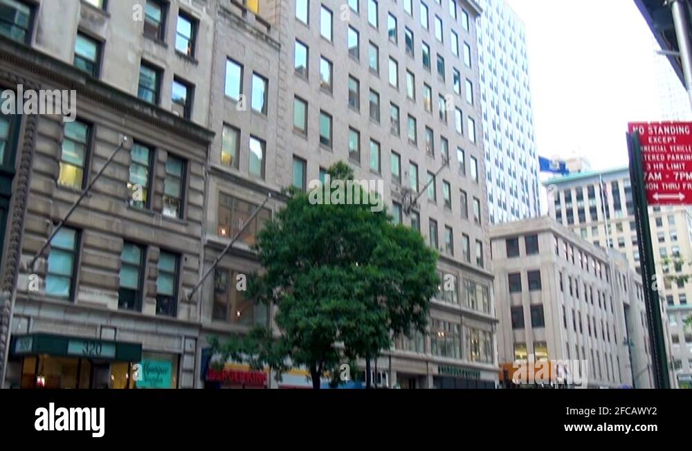 34th street new york Stock Videos & Footage - HD and 4K Video Clips - Alamy