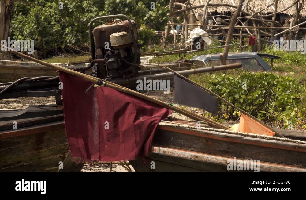 Red and black boat Stock Videos & Footage - HD and 4K Video Clips - Alamy