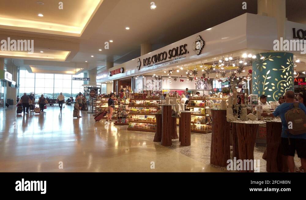 Video inside Cancun International Airport terminal 3. Stabilized shot