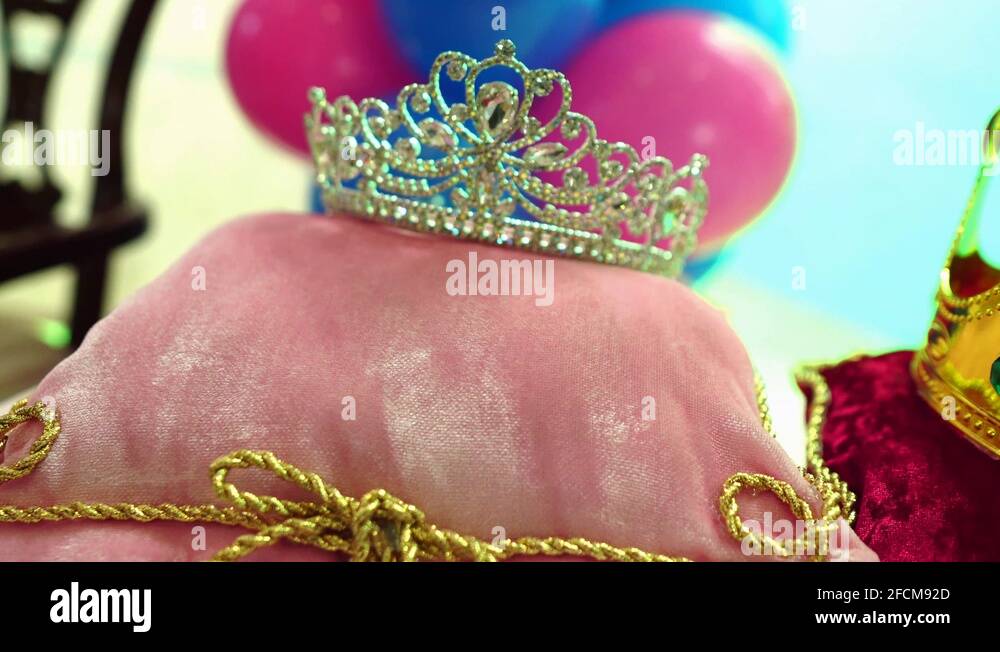 Princess crown Stock Videos & Footage - HD and 4K Video Clips - Alamy