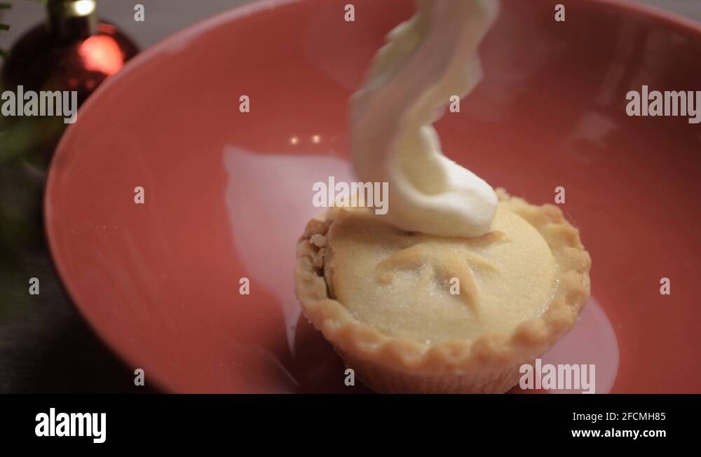 Squirt cream Stock Videos & Footage - HD and 4K Video Clips - Alamy