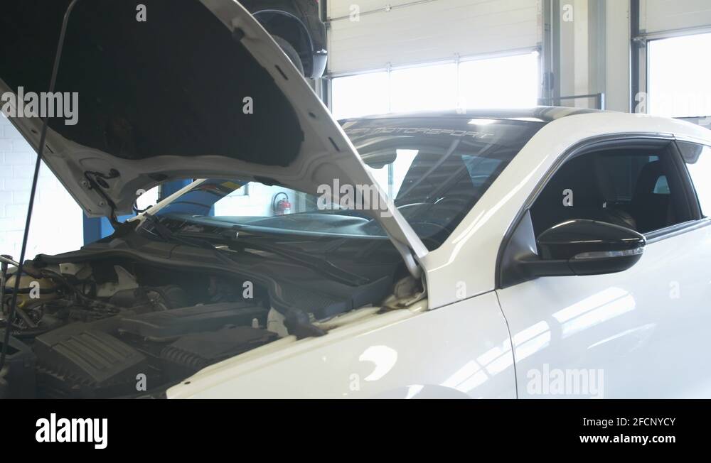 Open engine cover Stock Videos & Footage HD and 4K Video Clips Alamy