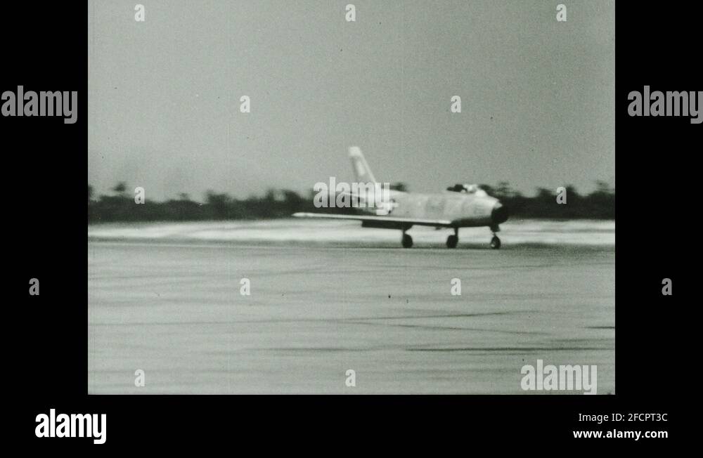 1950s air travel Stock Videos & Footage - HD and 4K Video Clips - Alamy