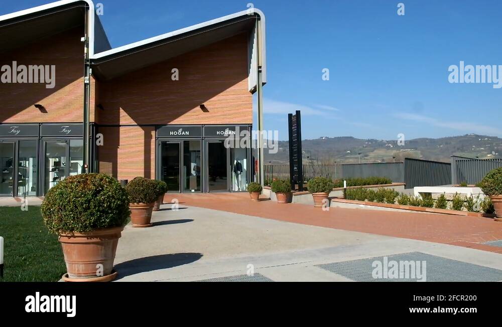 The Mall, Leccio Outlet luxury store. Tuscany, Italy. Sunny day, spring  Stock Video Footage - Alamy