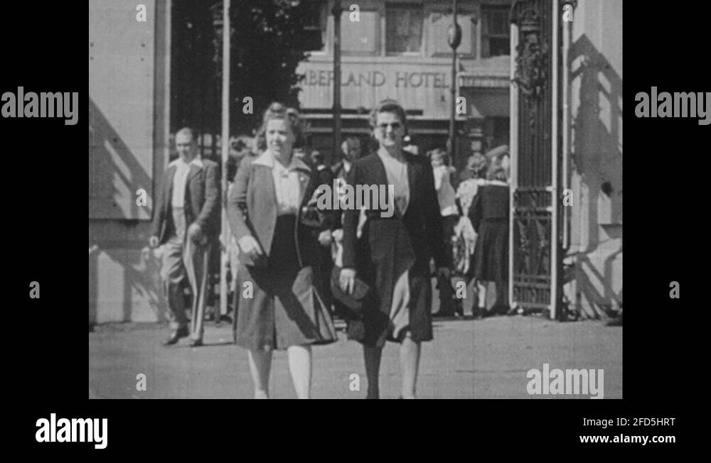 Ladies room sign Stock Videos & Footage HD and 4K Video Clips Alamy