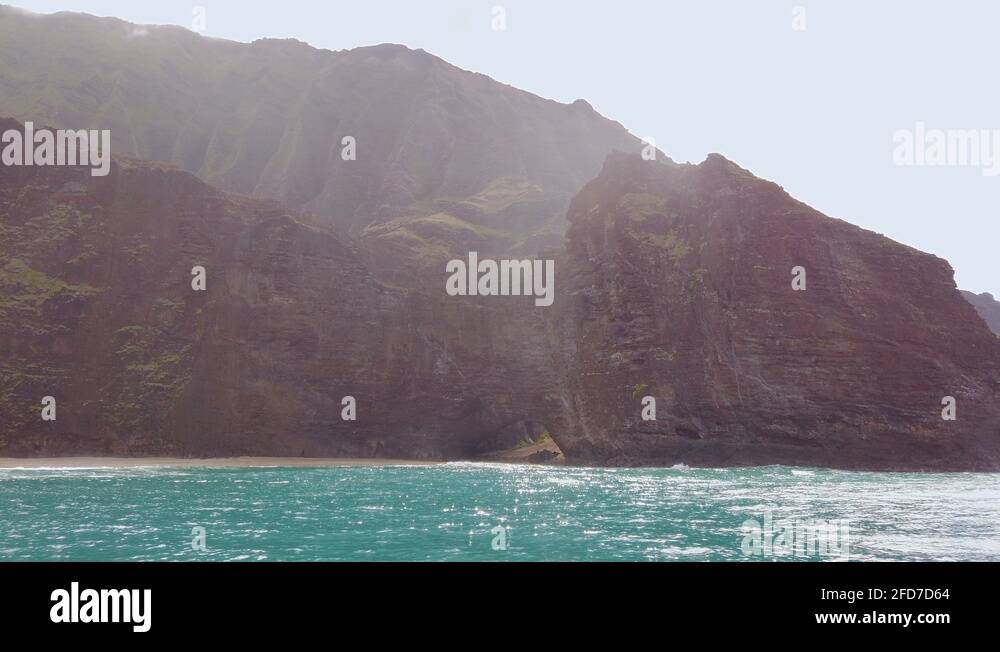 4K Hawaii Kauai Boating on ocean left to right pan from Honopu Arch to