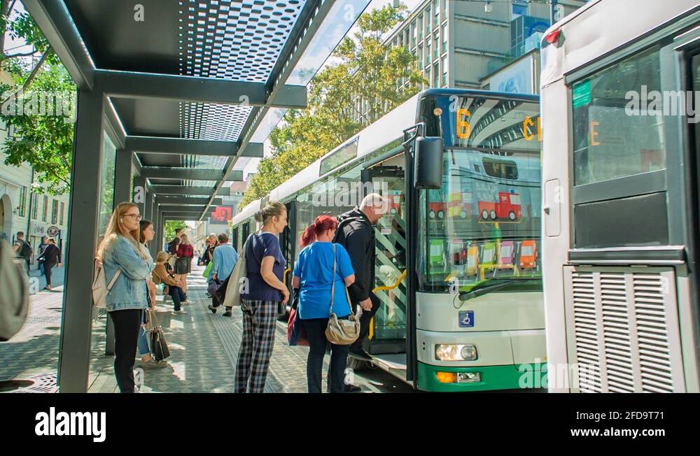 Number 6 bus Stock Videos & Footage HD and 4K Video Clips Alamy