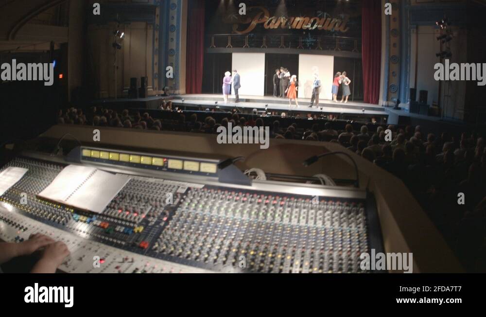 Standing ovation in theater Stock Videos & Footage - HD and 4K Video