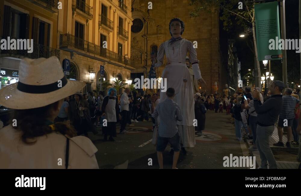 Giant dancing puppets Stock Videos & Footage HD and 4K Video Clips