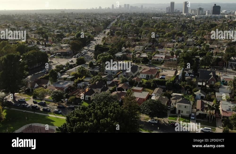 los-angeles-mid-wilshire-olympic-blvd-towards-century-city-aerial-shot-foward-2fdgyct.jpg