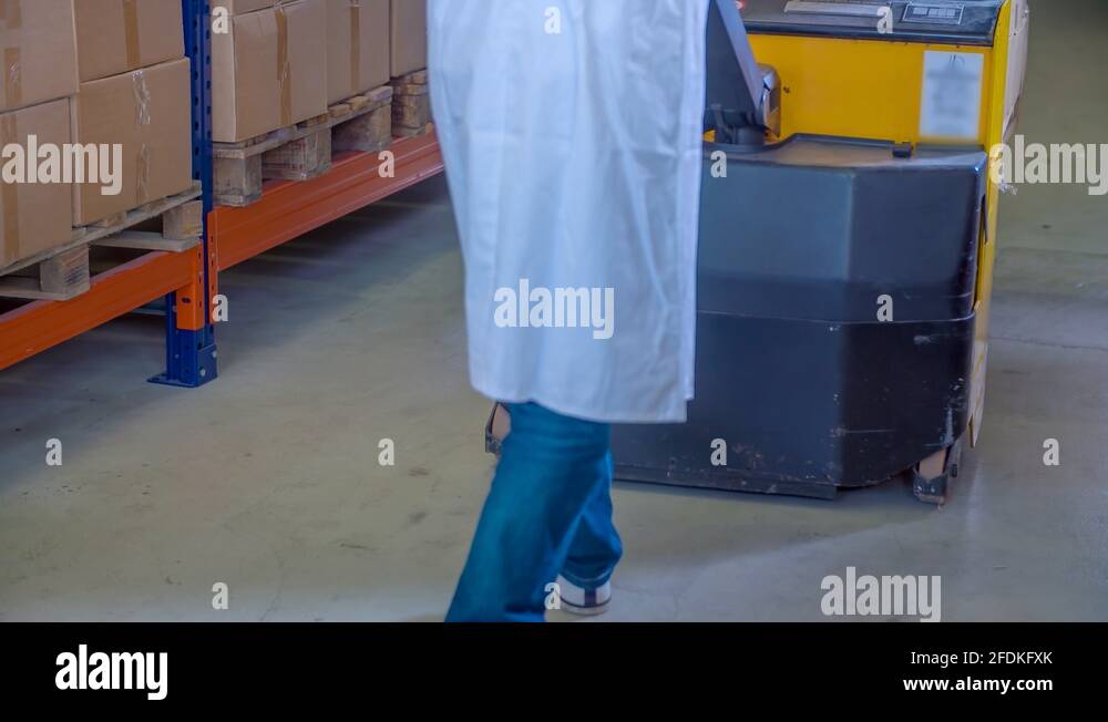 Viral coat Stock Videos & Footage HD and 4K Video Clips Alamy