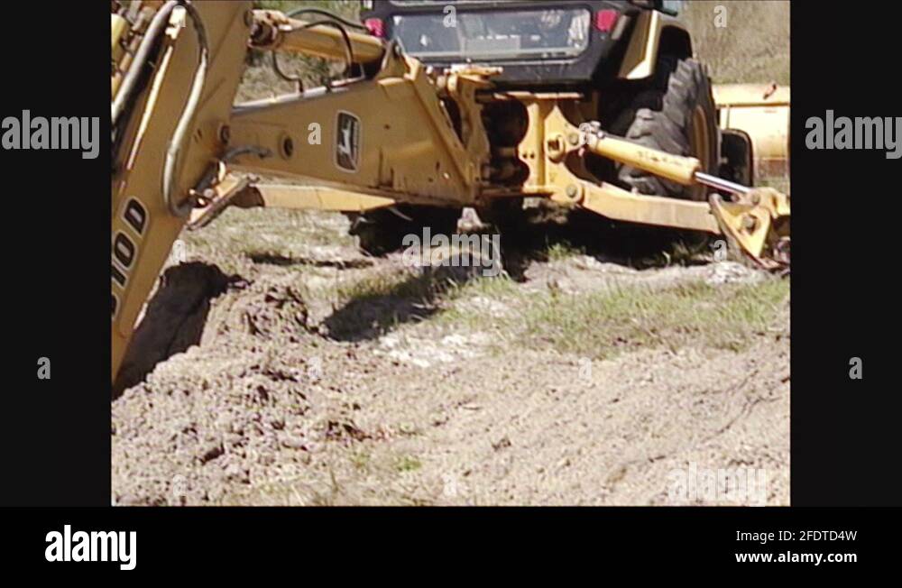 Side view excavator Stock Videos & Footage - HD and 4K Video Clips - Alamy