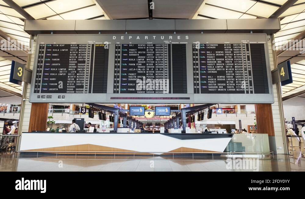 Singapore Changi Airport Terminal Twi Solaris Board Flipping in Motion ...