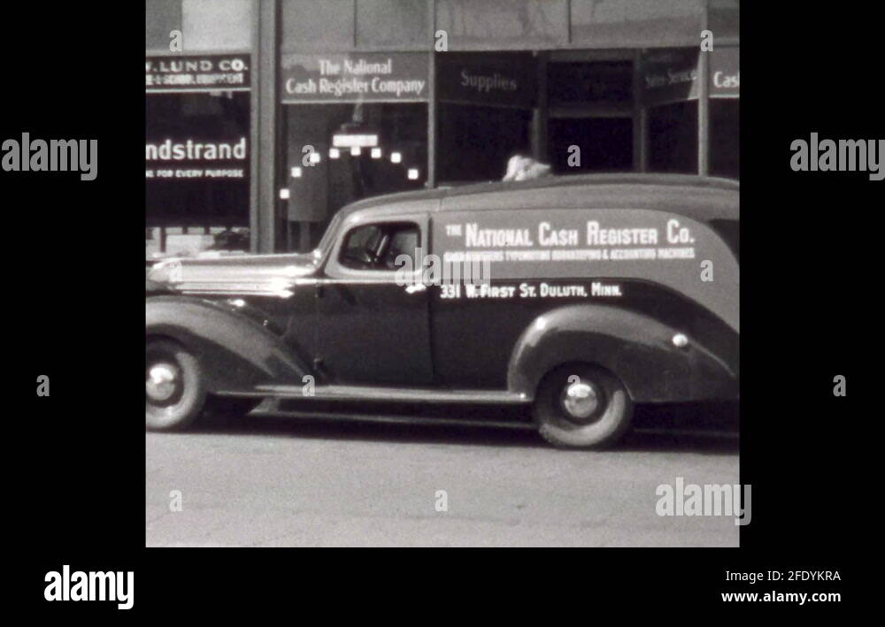 1940s car wrap Stock Videos & Footage - HD and 4K Video Clips - Alamy