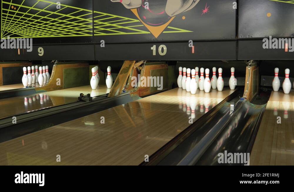 Tenpin bowling lanes Stock Videos & Footage HD and 4K Video Clips Alamy
