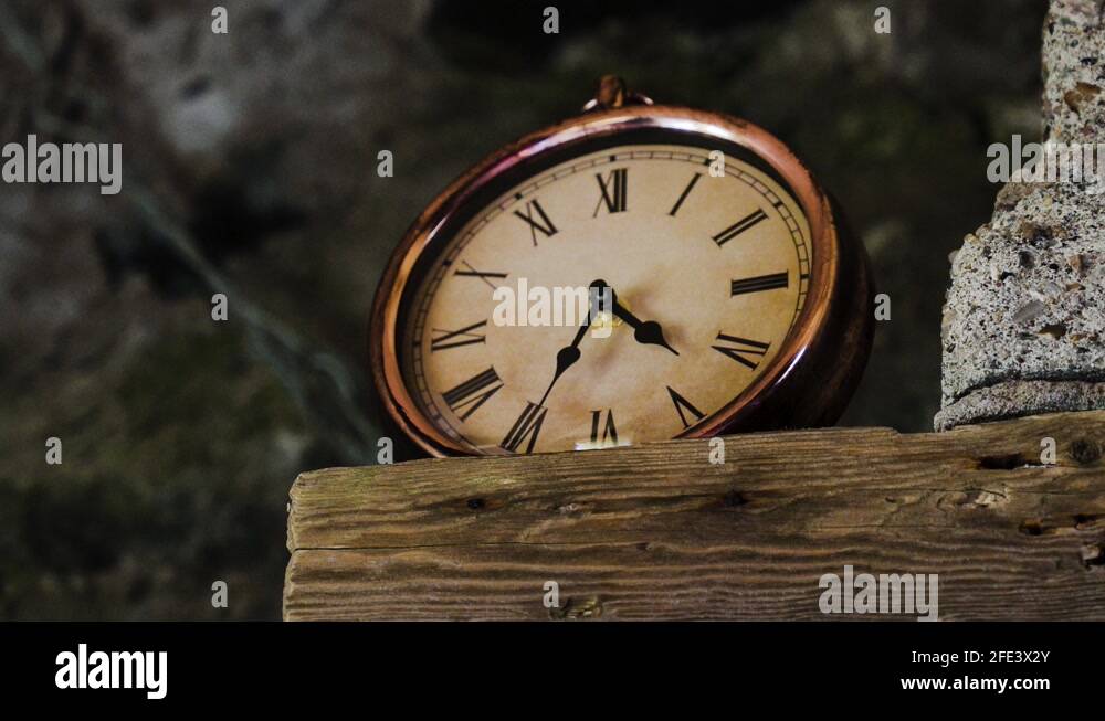 Clock on mantelpiece Stock Videos & Footage HD and 4K Video Clips Alamy