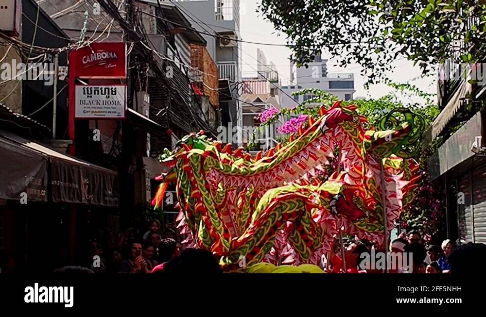 Chinatown chinese dragon dance new year chinese celebration festival ...