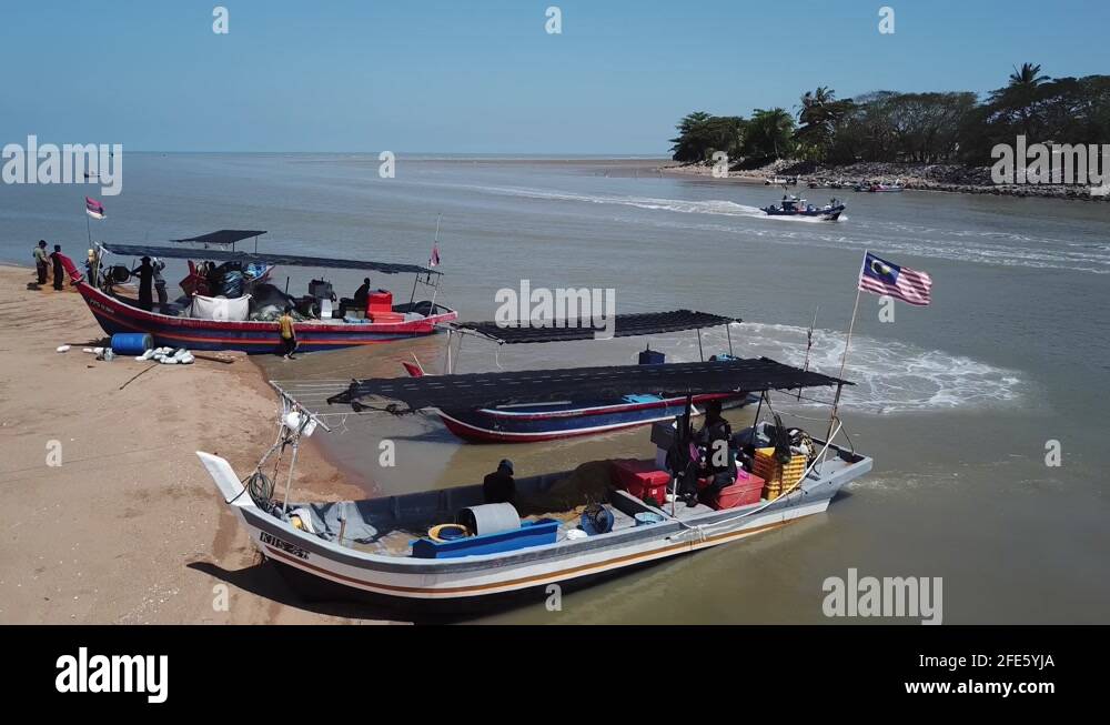 How to flag a boat Stock Videos & Footage HD and 4K Video Clips Alamy