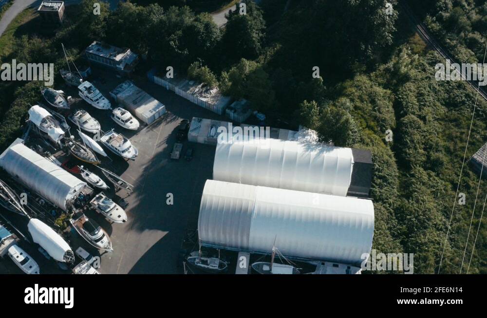 Unpowered barge Stock Videos & Footage HD and 4K Video Clips Alamy