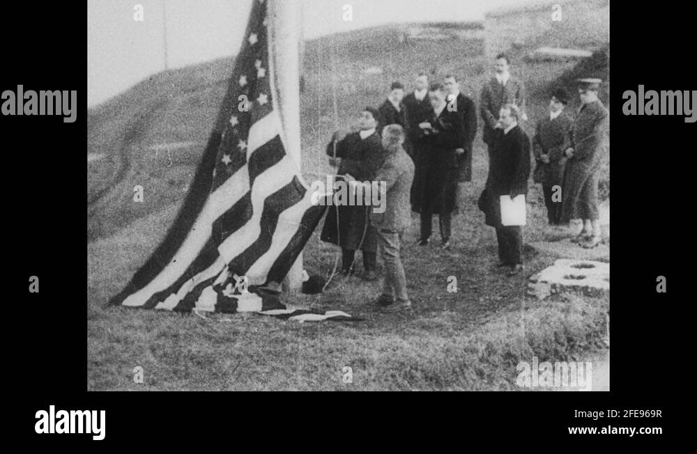 Man hoist flag Stock Videos & Footage HD and 4K Video Clips Alamy