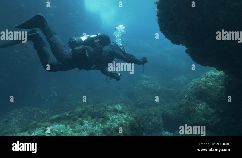 Scuba images Stock Videos & Footage - HD and 4K Video Clips - Alamy