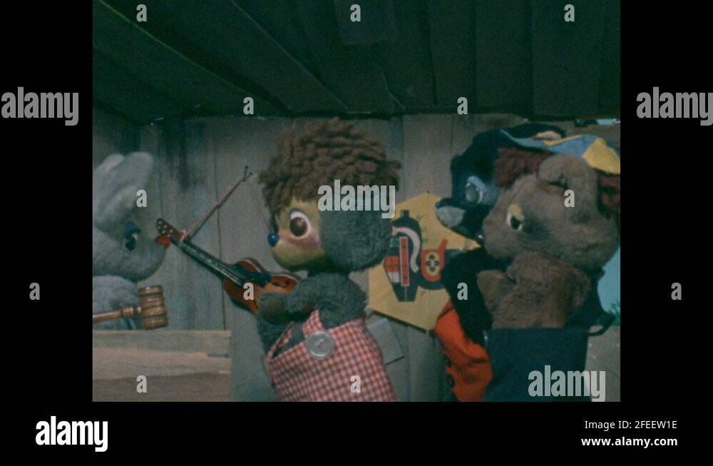 Sheep puppet Stock Videos & Footage - HD and 4K Video Clips - Alamy