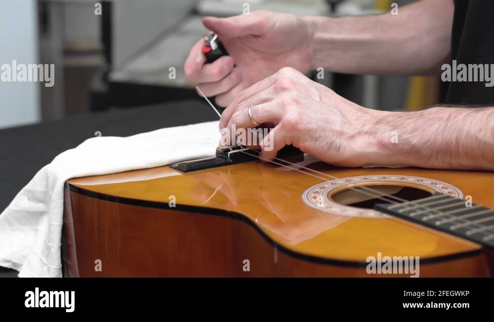 String wire Stock Videos & Footage HD and 4K Video Clips Alamy