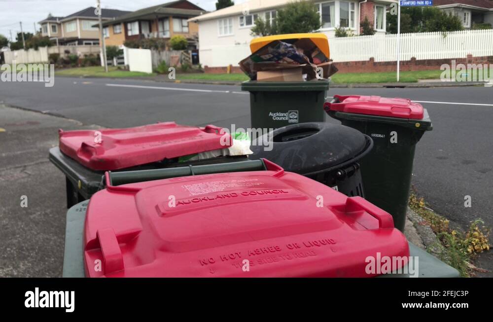 Curbside bin Stock Videos & Footage HD and 4K Video Clips Alamy