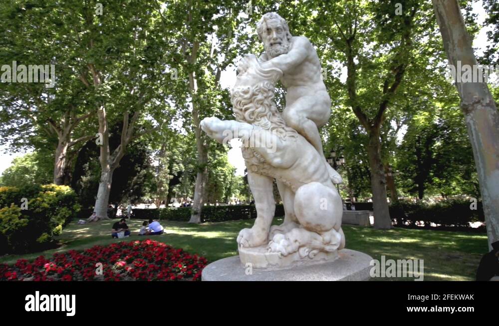 Statue of Hercules' fight with the Nemean lion in El Retiro gardens