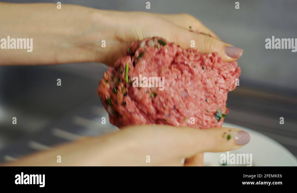 Ground beef chuck Stock Videos & Footage HD and 4K Video Clips Alamy