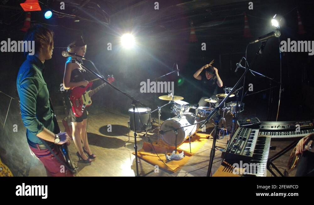 Spotlights band Stock Videos & Footage HD and 4K Video Clips Alamy