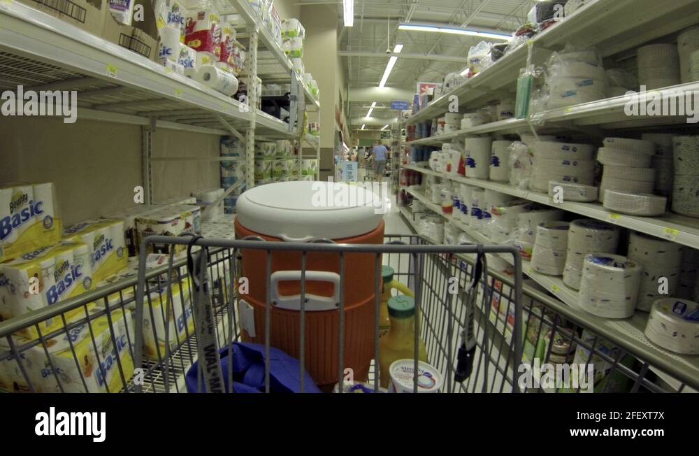 Wal mart cart Stock Videos & Footage HD and 4K Video Clips Alamy