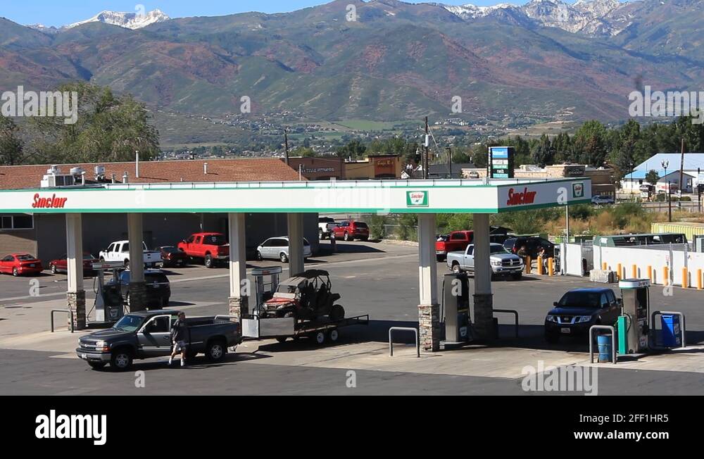 Busy Gas Station Stock Video Footage Alamy