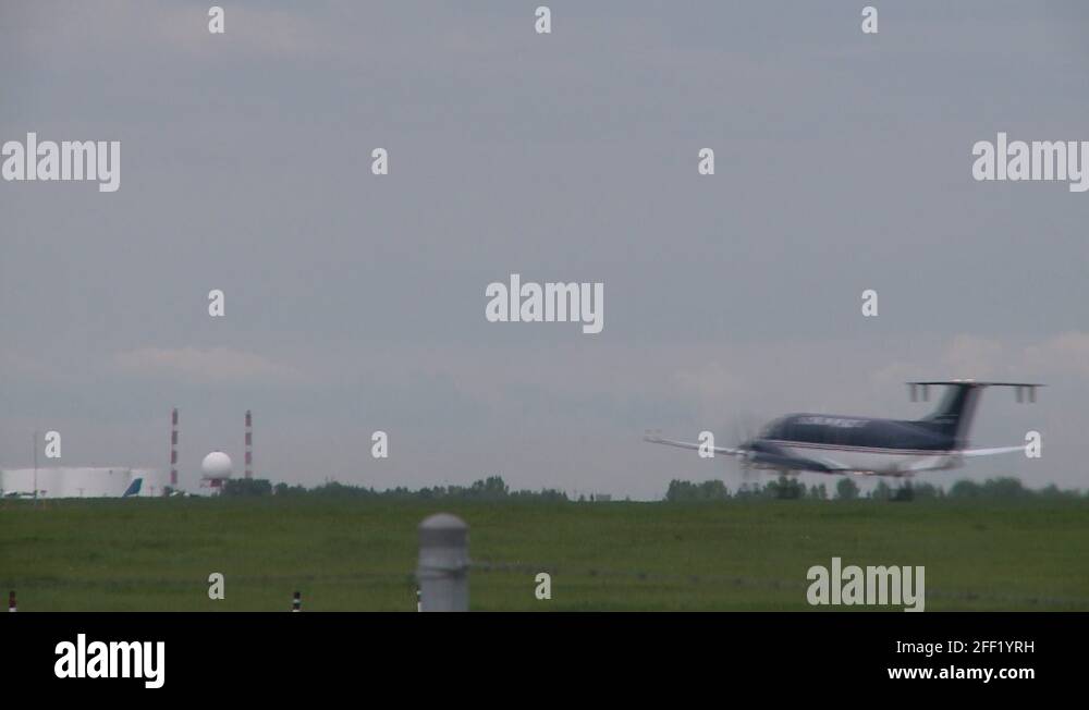 Aircraft prop Stock Videos & Footage - HD and 4K Video Clips - Alamy