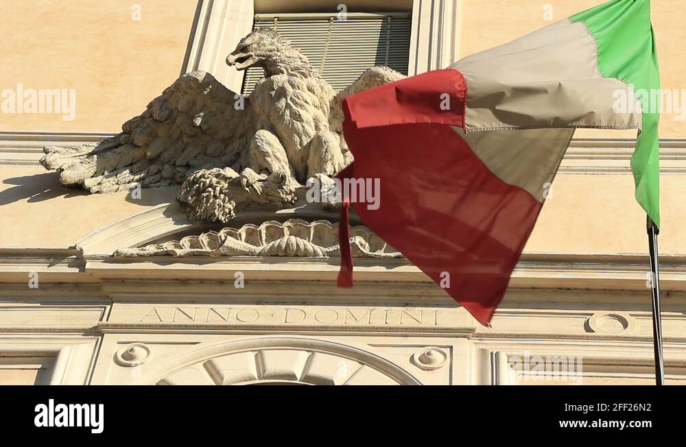 Roman eagle Stock Videos & Footage HD and 4K Video Clips Alamy