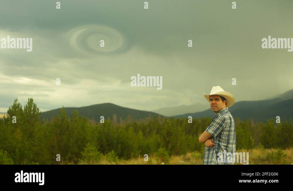 tornado-funnel-cloud-stock-videos-footage-hd-and-4k-video-clips-alamy