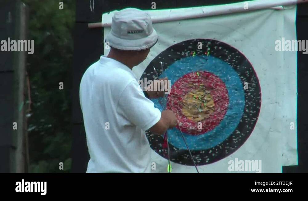 Archery target colours Stock Videos & Footage HD and 4K Video Clips