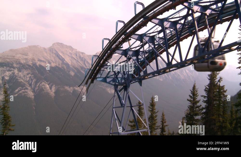 Gondola cars Stock Videos & Footage - HD and 4K Video Clips - Alamy